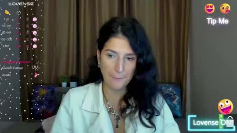 Alianna online show from November 1, 2025, 12:18 pm