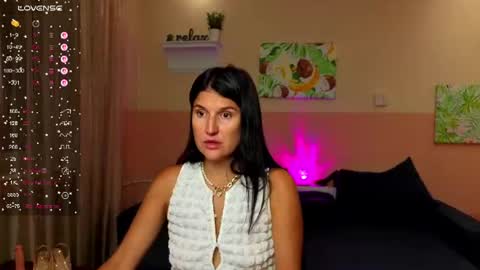 Alianna online show from July 27, 2026, 11:28 am