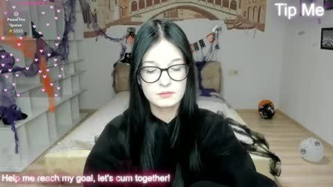 Snapshot of alicamoons chatting on October 31, 2025, 7:31 am Alica online show from October 31, 2025, 7:31 am