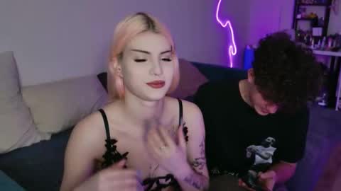 Snapshot of alice118james chatting on September 19, 2025, 6:08 pm alice and james online show from September 19, 2025, 6:08 pm