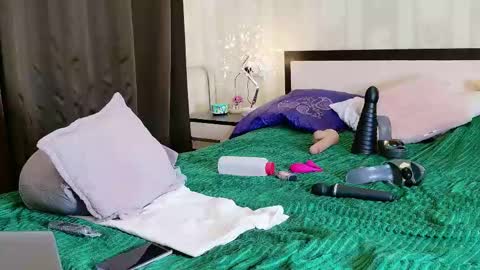 Snapshot of alice69foxy chatting on March 3, 2025, 1:20 pm Alise online show from March 3, 2025, 1:20 pm