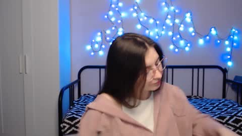 Alice online show from December 18, 2024, 10:24 pm