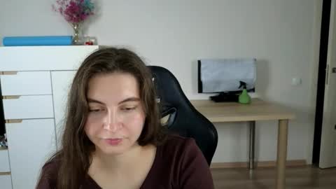 Alice online show from October 9, 2025, 10:19 pm