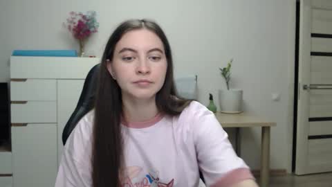 Alice online show from October 30, 2025, 6:30 pm