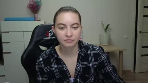 Alice online show from December 18, 2025, 4:13 pm