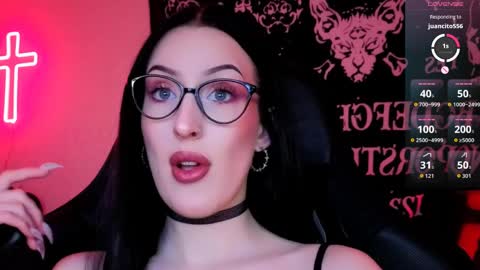 Snapshot of alice___mistress chatting on March 29, 2026, 11:16 pm Miss Alice online show from March 29, 2026, 11:16 pm