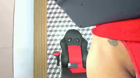 alice__brow online show from September 10, 2025, 1:55 pm