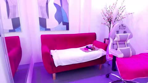 Alice  online show from September 28, 2025, 3:34 am