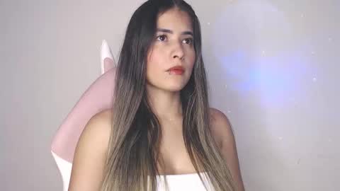 Snapshot of alice_cespedes chatting on October 2, 2025, 12:50 am alice_cespedes online show from October 2, 2025, 12:50 am