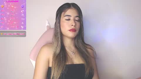 alice_cespedes online show from June 23, 2026, 6:17 pm