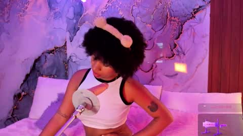 Snapshot of alice_cute77 chatting on October 26, 2025, 8:37 pm Mey online show from October 26, 2025, 8:37 pm