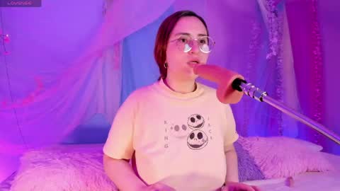 Mey online show from May 3, 2026, 4:51 am