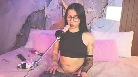 Mey online show from June 21, 2026, 12:30 pm