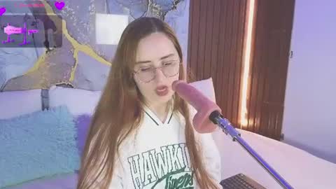 Mey online show from July 18, 2026, 4:05 am