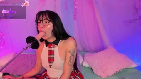 Mey online show from July 30, 2026, 3:11 pm