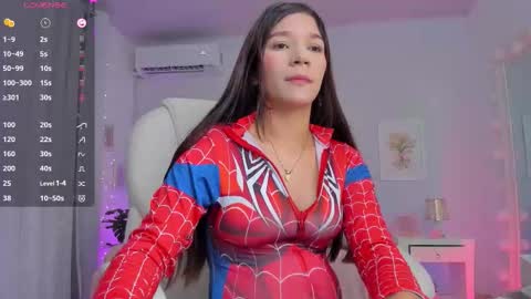   Alice  online show from September 19, 2025, 12:12 am