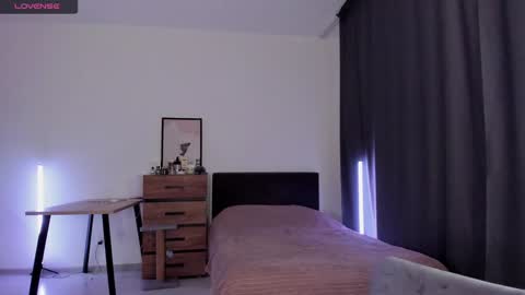 Snapshot of alice_dias chatting on December 22, 2024, 4:27 pm alice_dias online show from December 22, 2024, 4:27 pm