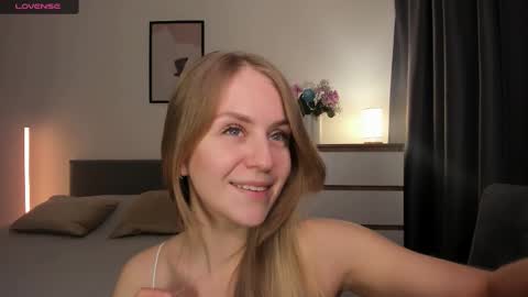 alice_dias online show from February 20, 2026, 3:56 pm