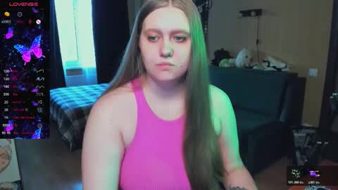 Snapshot of alice_dreamgirl_ chatting on November 15, 2025, 11:51 am Alice 3 online show from November 15, 2025, 11:51 am