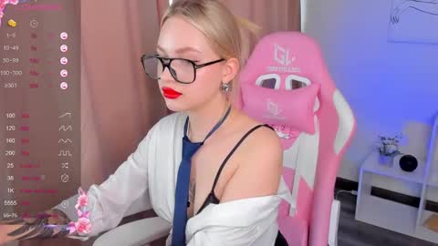 Snapshot of alice_elf chatting on February 22, 2025, 3:12 am Alice online show from February 22, 2025, 3:12 am