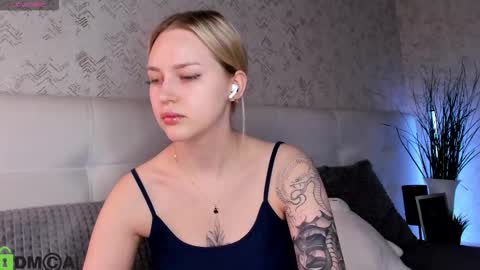 Snapshot of alice_elf chatting on October 26, 2025, 10:36 pm Alice online show from October 26, 2025, 10:36 pm