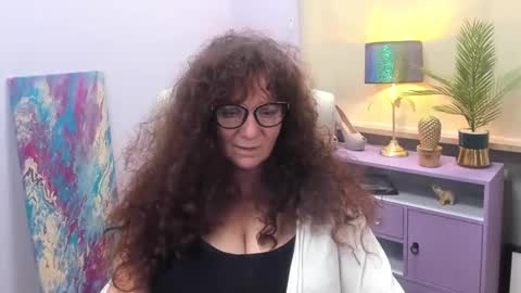 Snapshot of alice_extasy chatting on December 3, 2024, 4:06 pm Alice online show from December 3, 2024, 4:06 pm