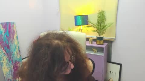 Snapshot of alice_extasy chatting on January 28, 2025, 8:57 am Alice online show from January 28, 2025, 8:57 am