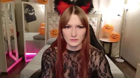 Ur future wife Alice 8 pm - 4 am NY time online show from October 31, 2025, 2:12 am