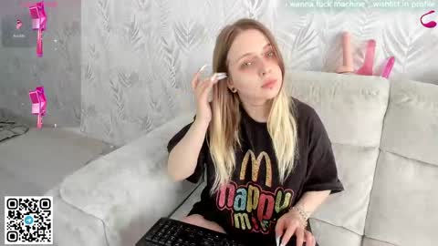 alice_halle online show from April 27, 2026, 6:55 am
