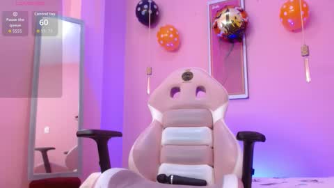 Snapshot of alice_in_hornyland_ chatting on November 4, 2025, 8:19 pm alice_in_hornyland_ online show from November 4, 2025, 8:19 pm