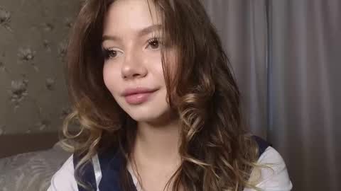 Snapshot of alice_love_fuck chatting on November 27, 2025, 9:00 am Alice love fuck online show from November 27, 2025, 9:00 am