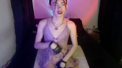 alice_m00nn online show from January 9, 2025, 11:25 am