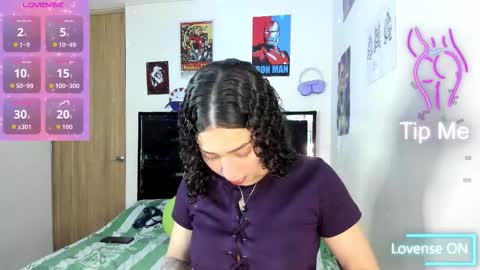 Snapshot of alice_martinez_ chatting on November 3, 2025, 8:43 pm alice and amber online show from November 3, 2025, 8:43 pm