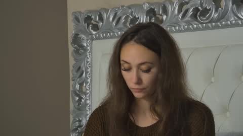 AliceMunro online show from October 10, 2025, 3:55 pm