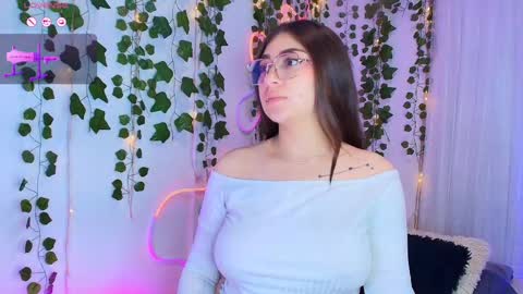 Alice and Samii online show from October 8, 2025, 11:19 am