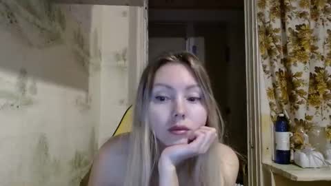 Alice smiles online show from March 22, 2026, 10:35 pm