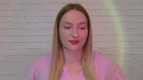 Alice online show from November 1, 2025, 6:32 pm