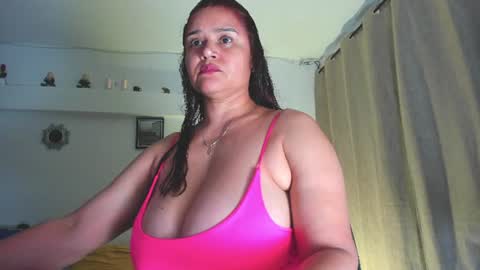 Alice thompsonx online show from June 21, 2026, 11:40 pm