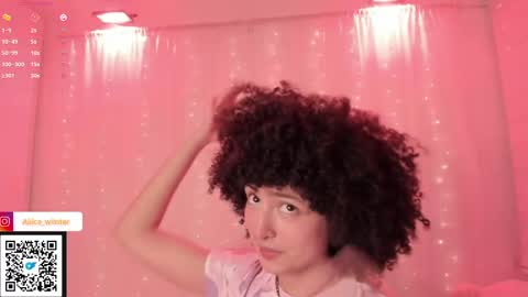 Alice  online show from September 24, 2025, 7:17 pm