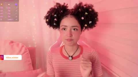 Snapshot of alice_wiinter chatting on December 2, 2025, 6:14 pm Alice online show from December 2, 2025, 6:14 pm