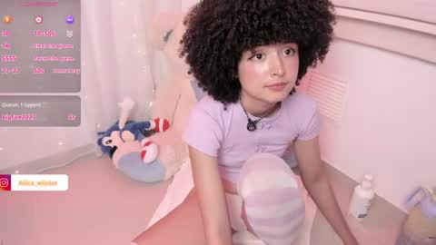 Snapshot of alice_wiinter chatting on June 25, 2026, 5:12 am Alice online show from June 25, 2026, 5:12 am