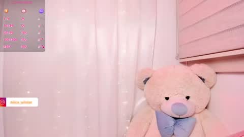 Snapshot of alice_wiinter chatting on June 30, 2026, 11:06 pm Alice online show from June 30, 2026, 11:06 pm