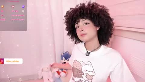 Snapshot of alice_wiinter chatting on July 28, 2026, 11:15 pm Alice online show from July 28, 2026, 11:15 pm