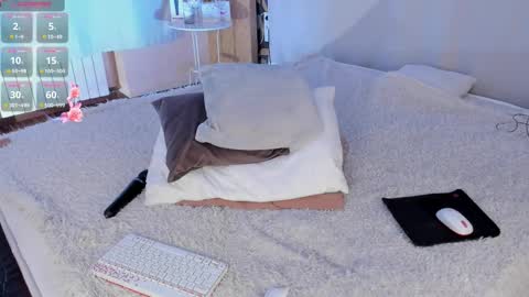 AliceBrune online show from February 13, 2025, 11:06 am