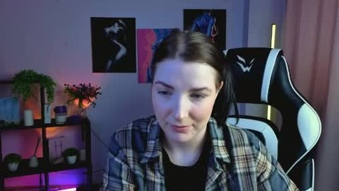 alicechanell online show from April 18, 2026, 9:13 am