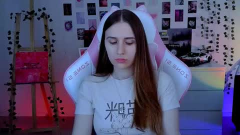 Snapshot of alicecharmy chatting on October 19, 2025, 6:25 am alicecharmy online show from October 19, 2025, 6:25 am