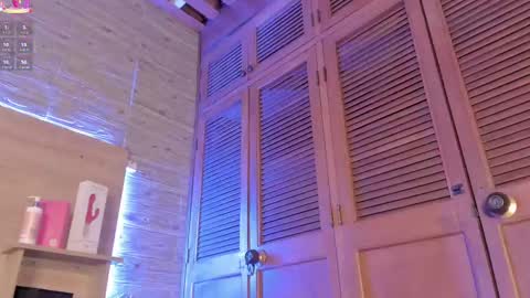 Snapshot of aliceclark__ chatting on March 5, 2025, 12:00 pm Alice  online show from March 5, 2025, 12:00 pm