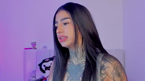 Alice  online show from September 30, 2025, 6:02 pm