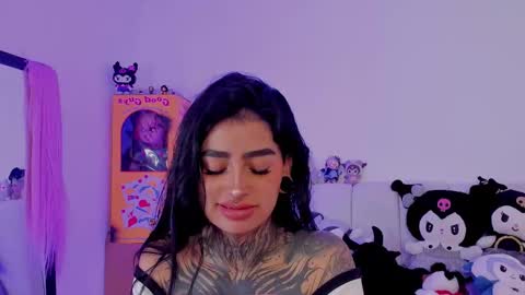 Alice  online show from November 4, 2025, 10:20 pm