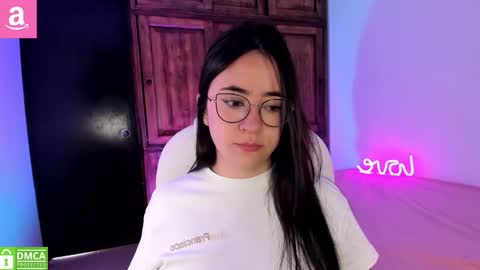 Snapshot of alicee_2 chatting on March 8, 2026, 6:34 pm Aliceee .. 97YP9VWGZHrefnav wishlist lists 1 online show from March 8, 2026, 6:34 pm